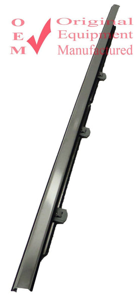 23222746 LH Front Side Window Belt Reveal 2015-20 Escalade Tahoe Suburban Yukon