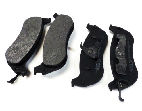 19106078 Semimetallic Front Brake Pad 1996-1998 Ford Grand Marquis Linc Towncar