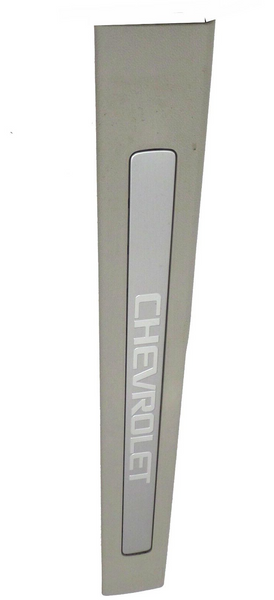 Front Door Sill Plate Gray Right Side 2010-14 Chevrolet Suburban Silverado Tahoe