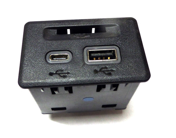 84466390 Multimedia Port Receptacle Acadia Escalade Silverado Sierra Tahoe Yukon