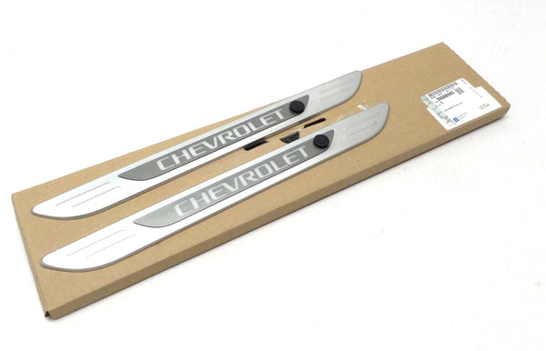 New GM 39088985 OEM Door Sill Plates Illuminated Gray 2017-2019 Chevrolet Cruze